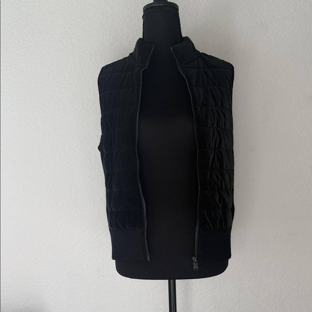 Athleta Black Quilted Women's Vest